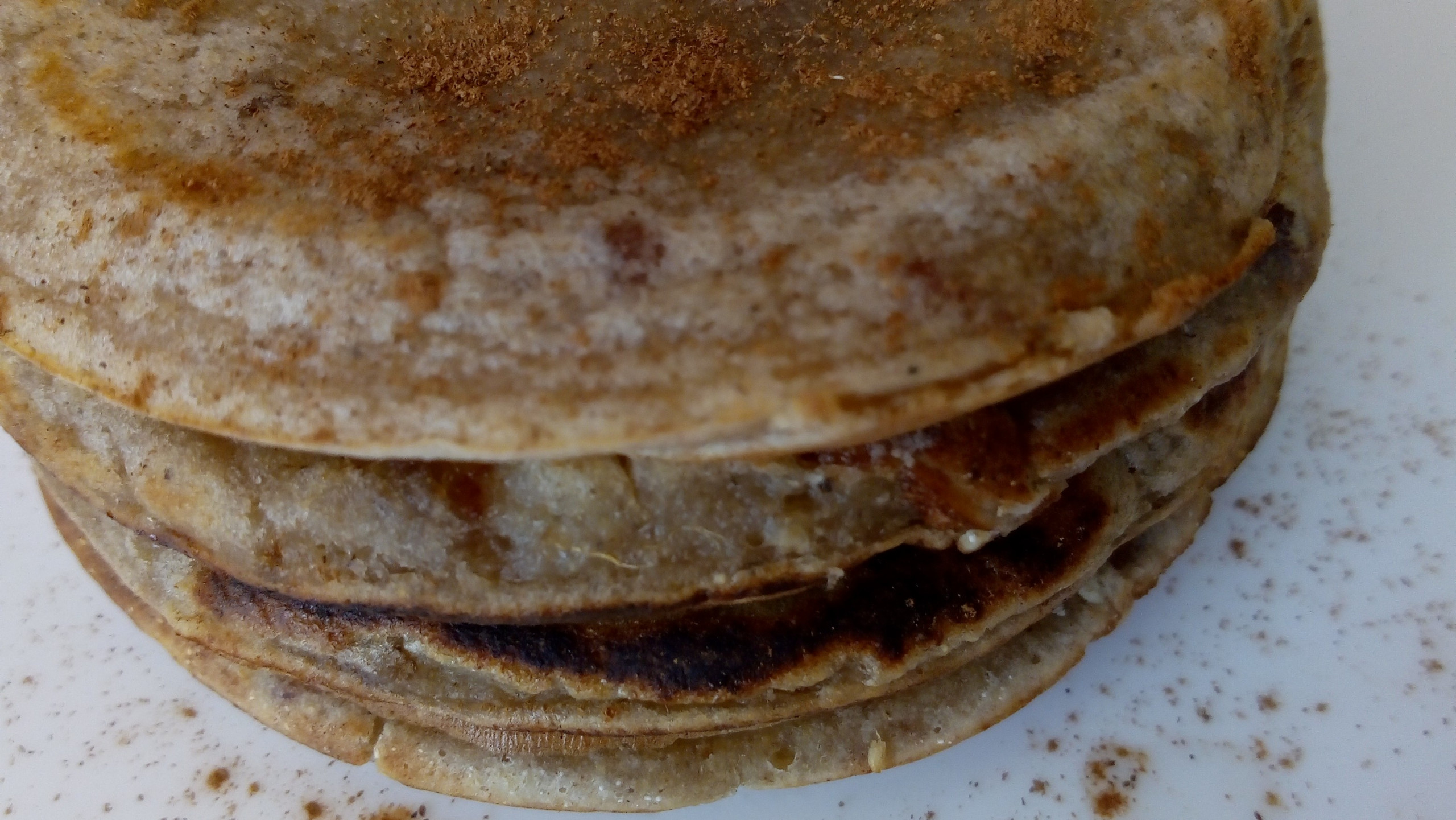 Panqueca de pera com tâmara