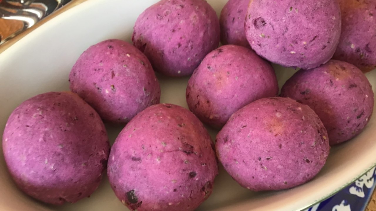 Bolinhas mineirinhas roxas