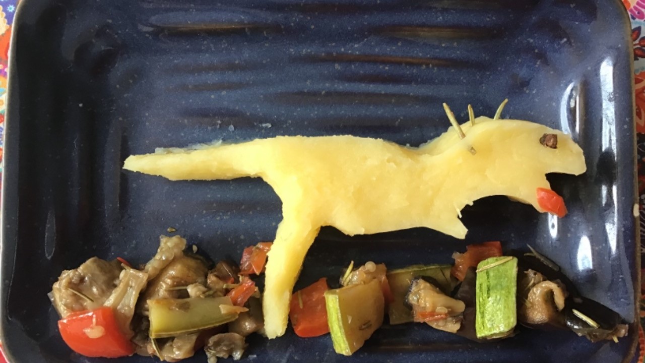 Dino de mandioca a lá ratatouille
